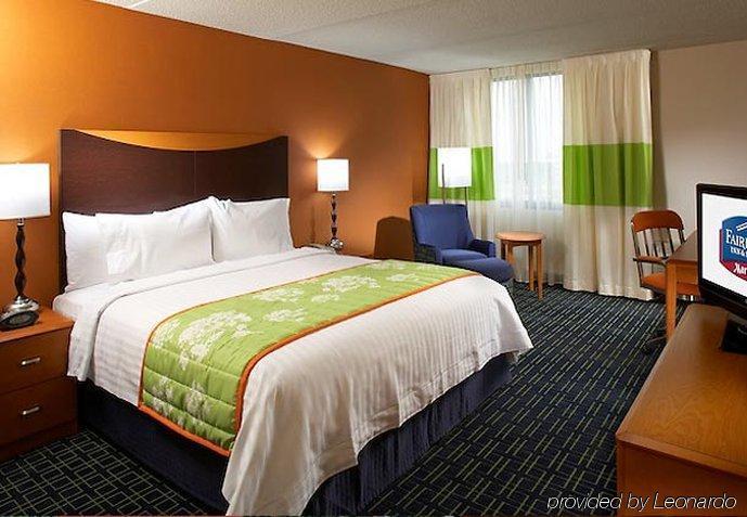 Fairfield Inn & Suites By Marriott Cleveland Beachwood Room photo