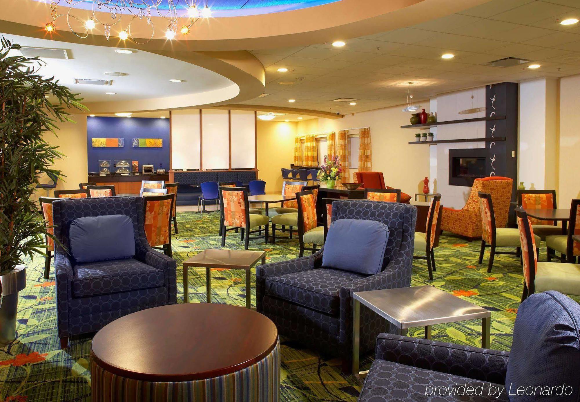 Fairfield Inn & Suites By Marriott Cleveland Beachwood Interior photo