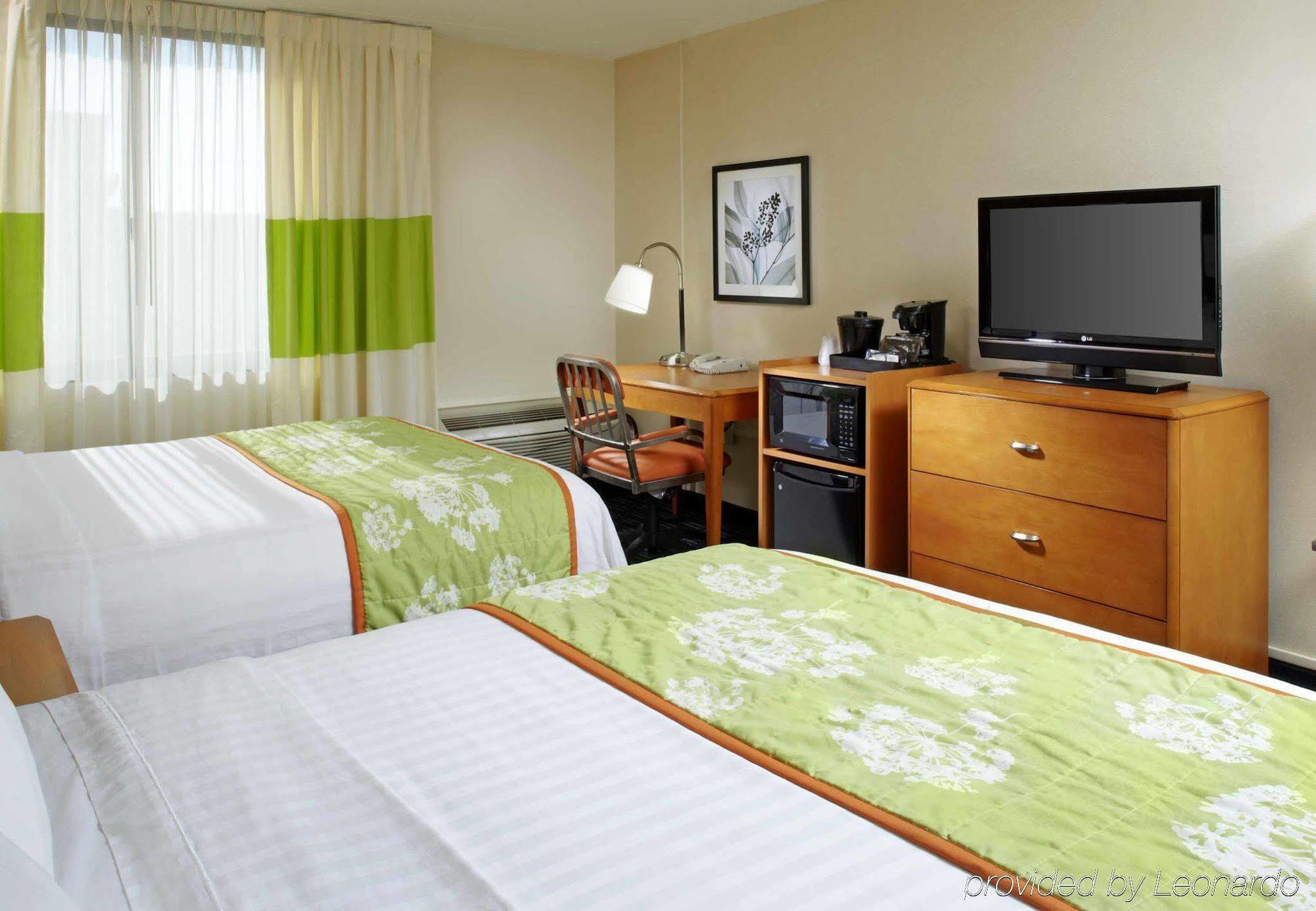 Fairfield Inn & Suites By Marriott Cleveland Beachwood Room photo